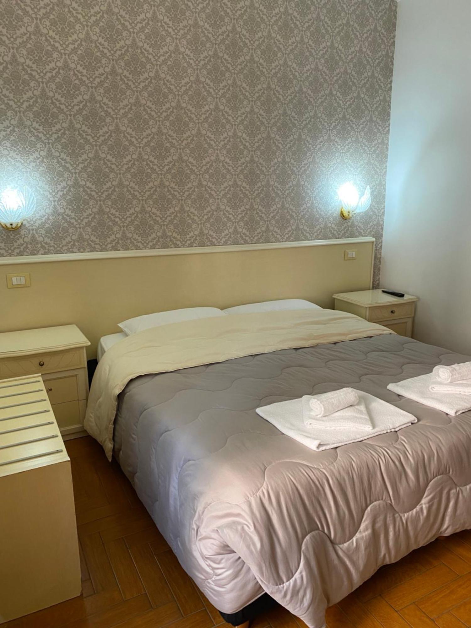 Hotel Residenza Roma Exterior foto
